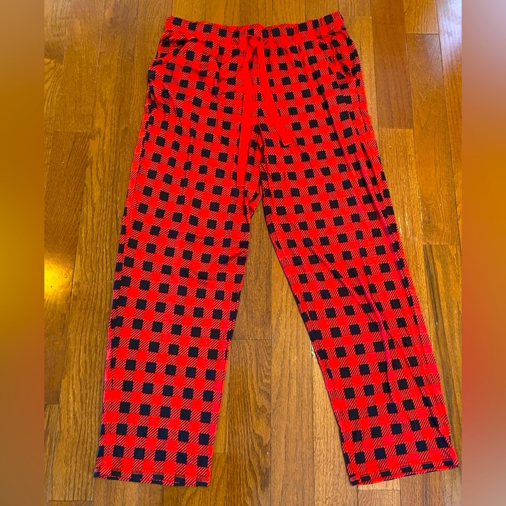 Red and Black Plaid Lounge Pants Size Large